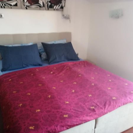 Apartmani Slavica Jezera Exterior foto
